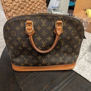 Louis Vuitton Alma